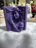 Medusa in a book