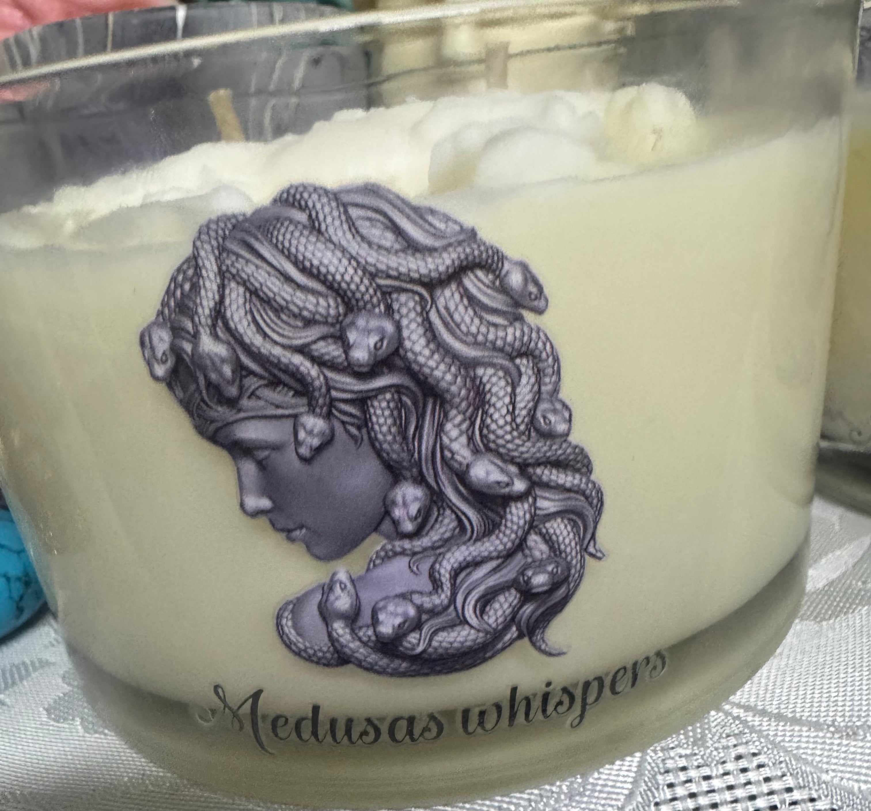 Pegasus and Athenas owl in 650 gram bowl