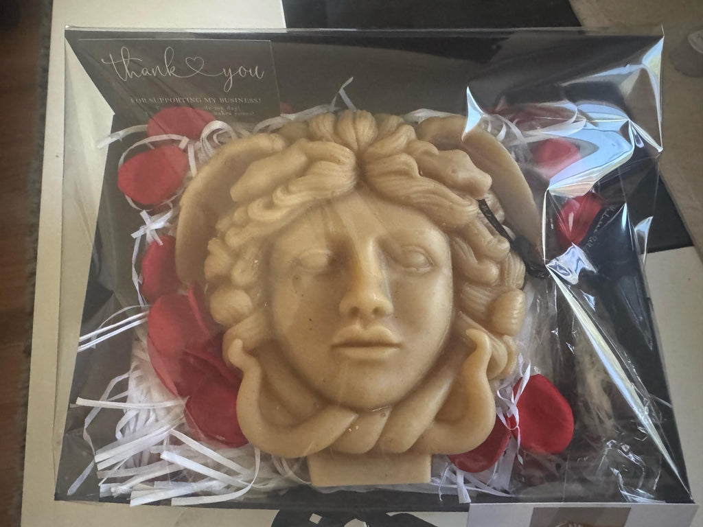 XL Organic Manuka Beeswax Medusa Candle